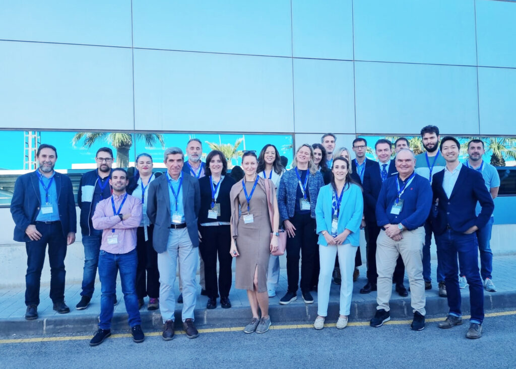 Representantes europeos en la sede del fabricante de fragancias Iberchem (Alcantarilla, Murcia).